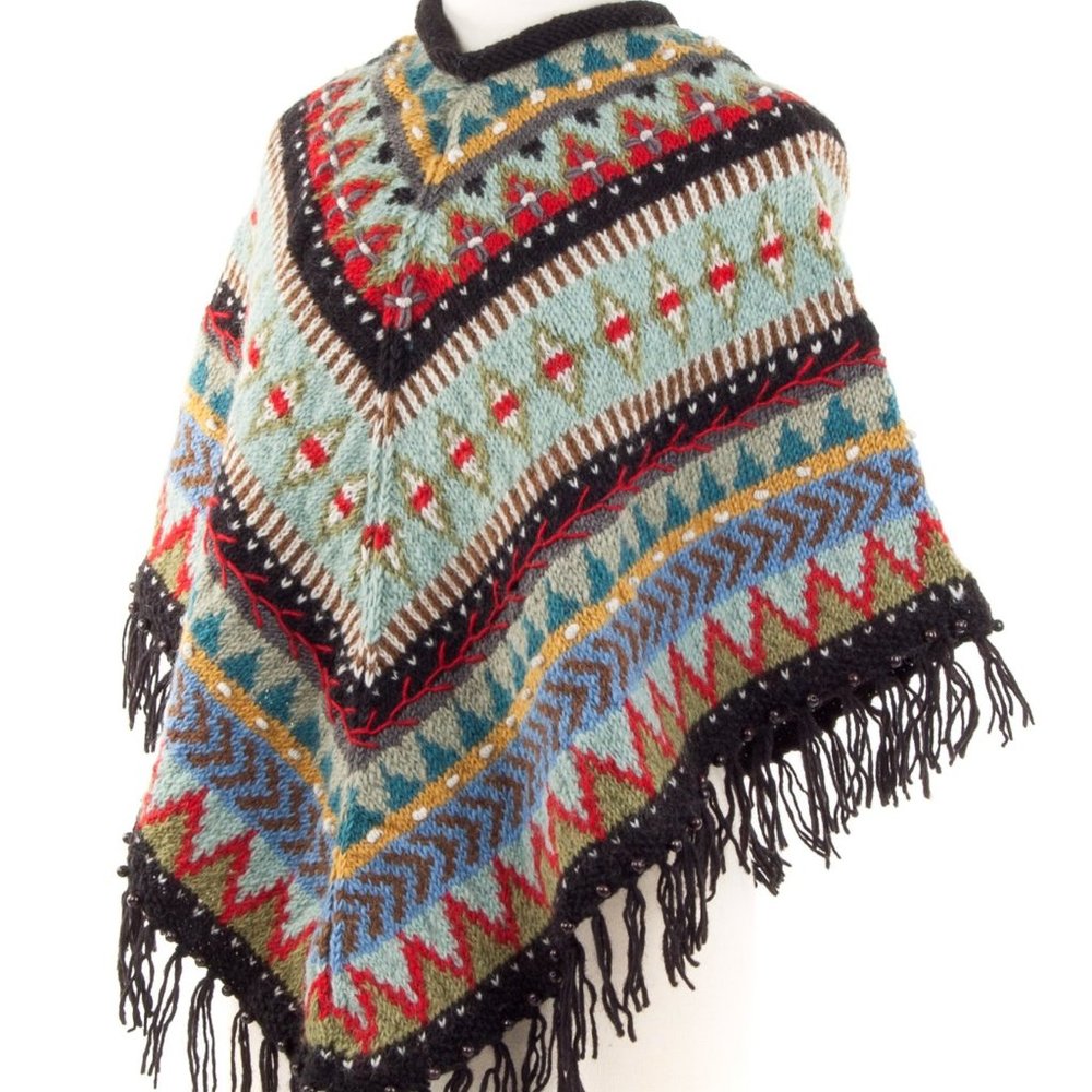 NWT wool poncho, hand-knit in Nepal